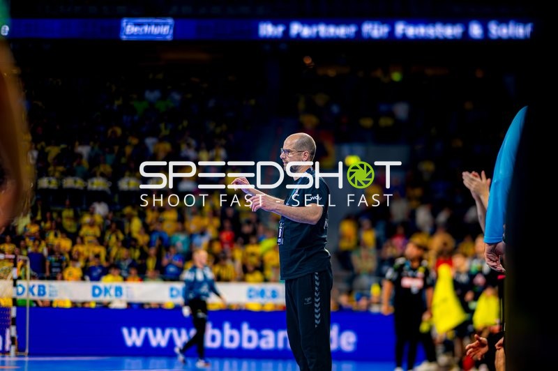 Coach gibt Anweisungen