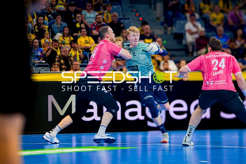 Ballaktion mit Verteidigung