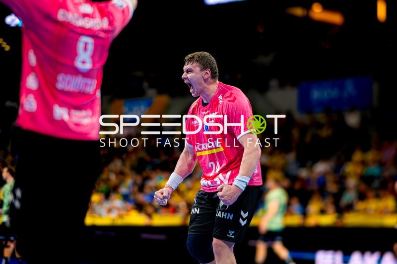 Jubel nach Tor von Lukas Laube (24; TVB 1898 Stuttgart)