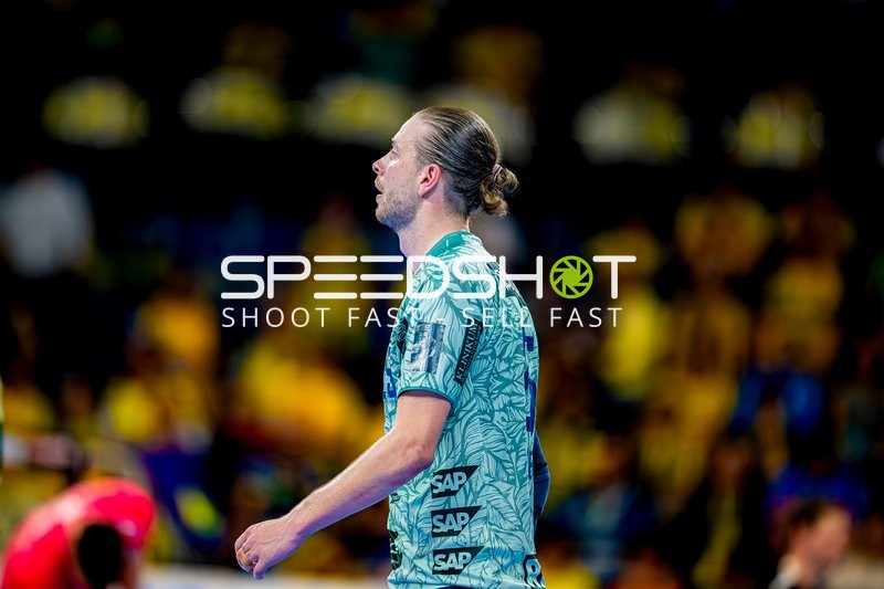 Spieler im Matchtrikot von Rhein Neckar Löwen