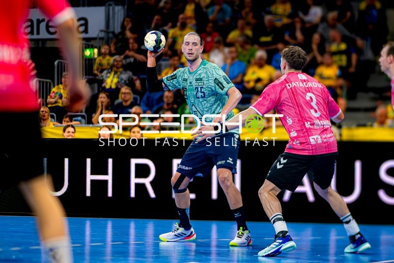 Ballübergabe unter Druck