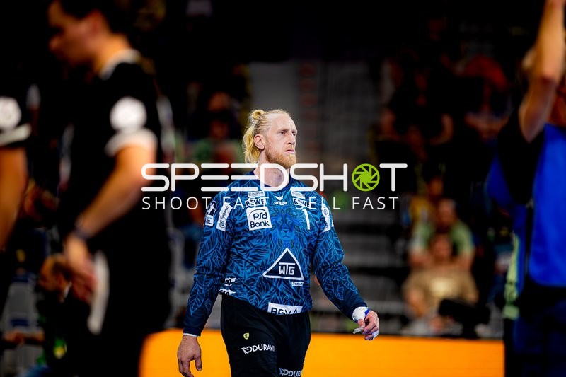 Torwart Mikael Appelgren (1; Rhein Neckar Löwen) am Spielfeld