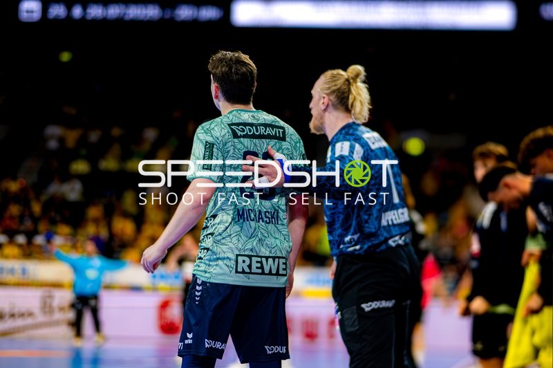 Kommunikative Geste zwischen Spielern