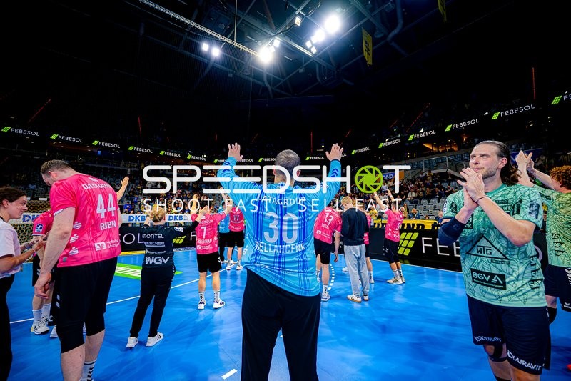 Team Rhein Neckar Löwen feiert Sieg