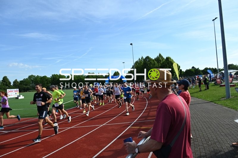 Gemeinsamer Start beim Sommerlauf