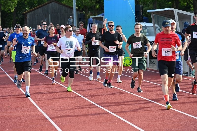 Gemeinsamer Start beim TVE Sommerlauf
