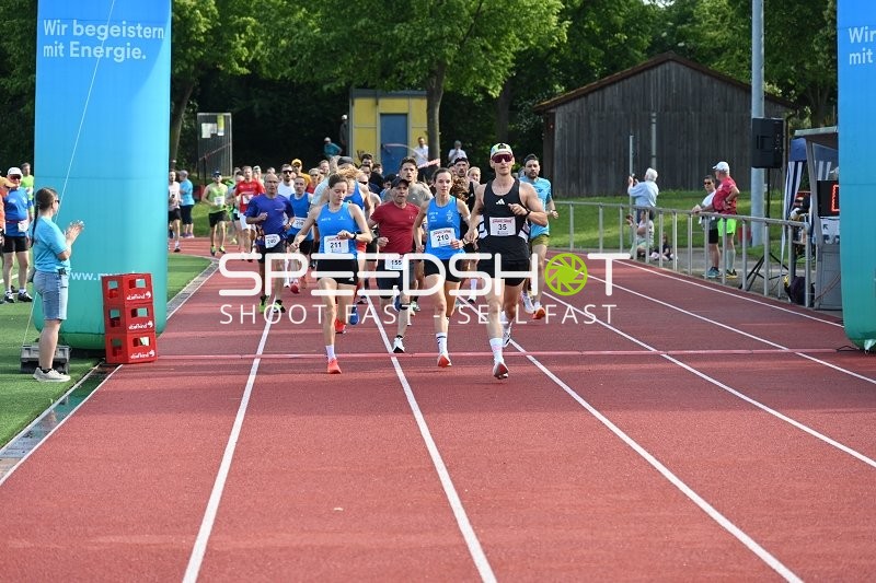 Gemeinsamer Start beim TVE Sommerlauf