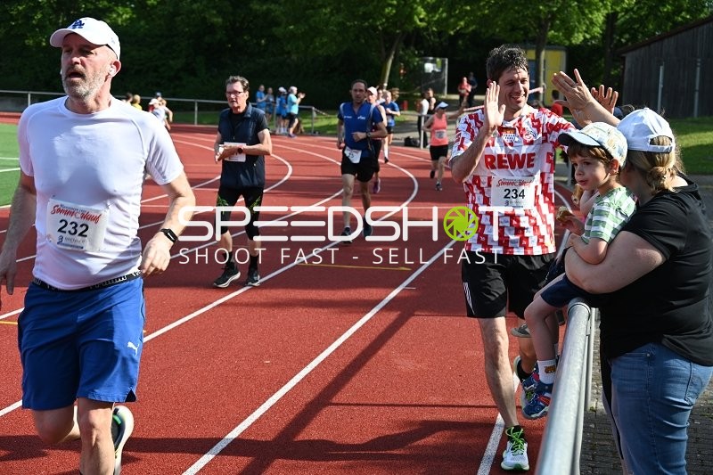Läufer beim TVE Sommerlauf Edingen