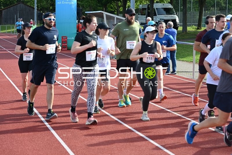 Läufer beim TVE Sommerlauf Edingen