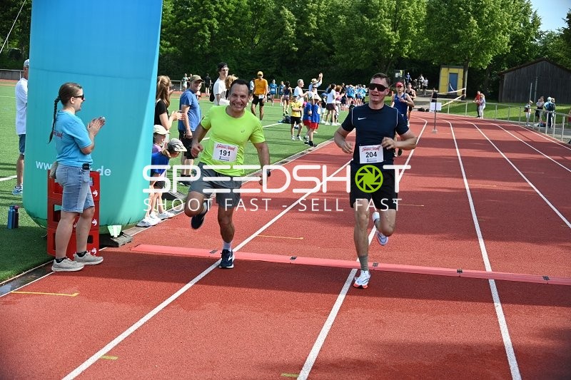Zieleinlauf TVE Sommerlauf Edingen