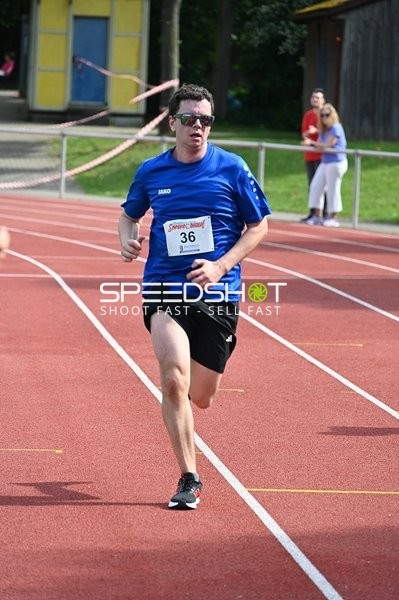 Läufer auf der Bahn