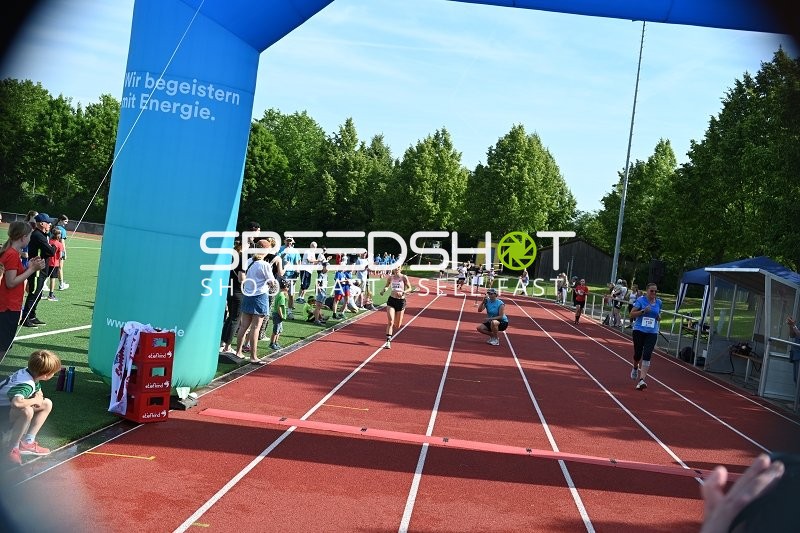 TVE Sommerlauf Edingen Zieleinlauf