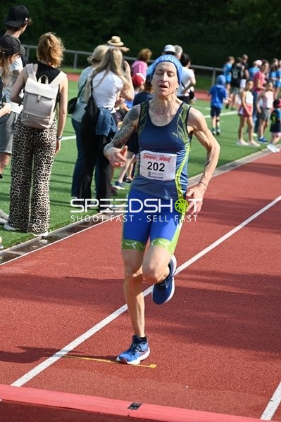 Läufer beim TVE Sommerlauf Edingen