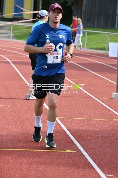 Läufer beim TVE Sommerlauf Edingen