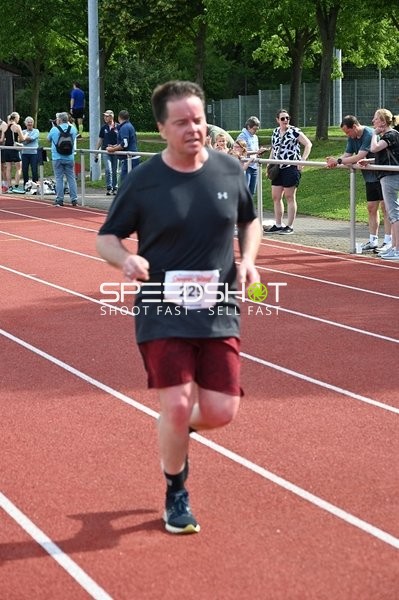 Läufer beim TVE Sommerlauf Edingen