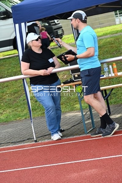 Interview am Laufbahnrand