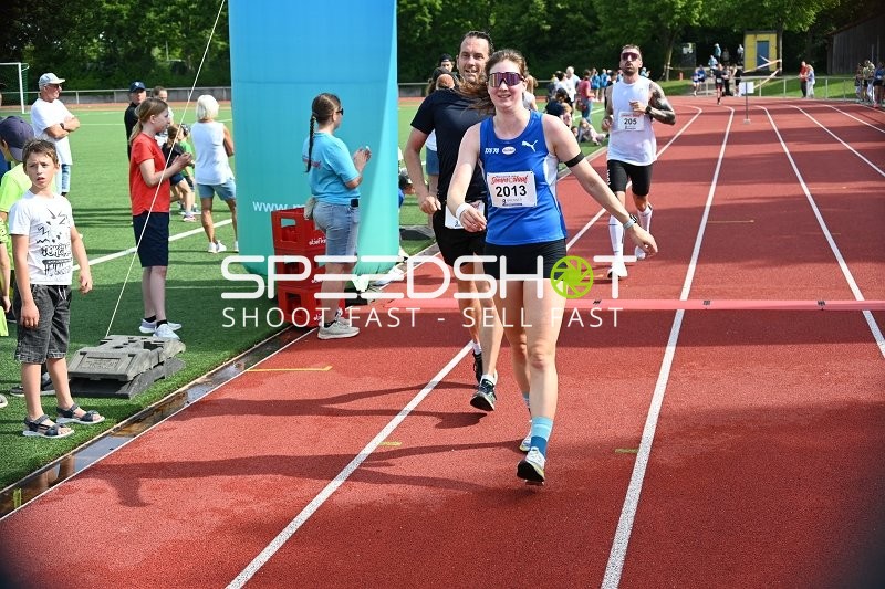 Läufer beim TVE Sommerlauf Edingen