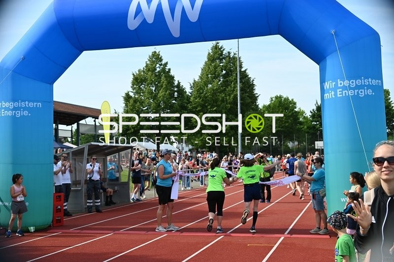 TVE Sommerlauf Edingen Zieleinlauf