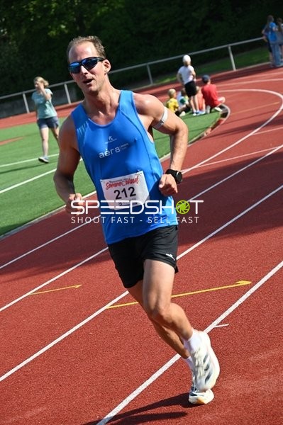 Läufer beim TVE Sommerlauf Edingen