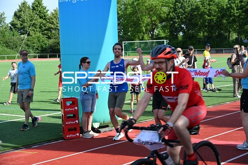 TVE Sommerlauf Edingen Zieleinlauf