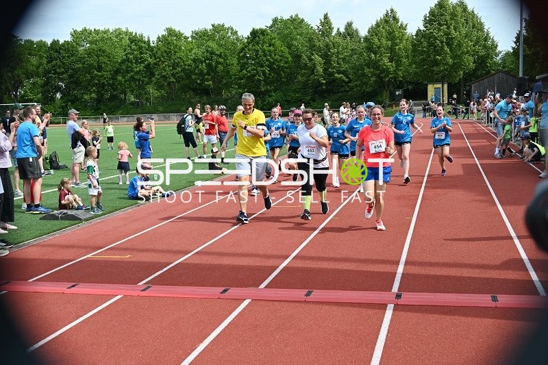 TVE Sommerlauf Edingen 2025 Zieleinlauf