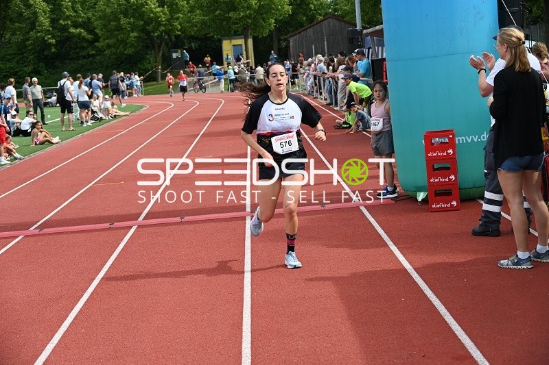 Läuferin auf der Bahn