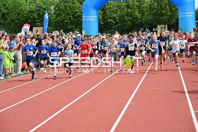 Gemeinsamer Start beim TVE Sommerlauf