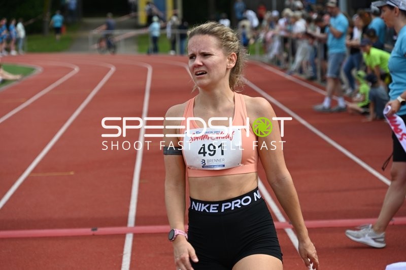 Läuferin mit Startnummer 491