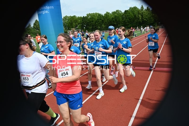 Gemeinsamer Lauf beim TVE Sommerlauf