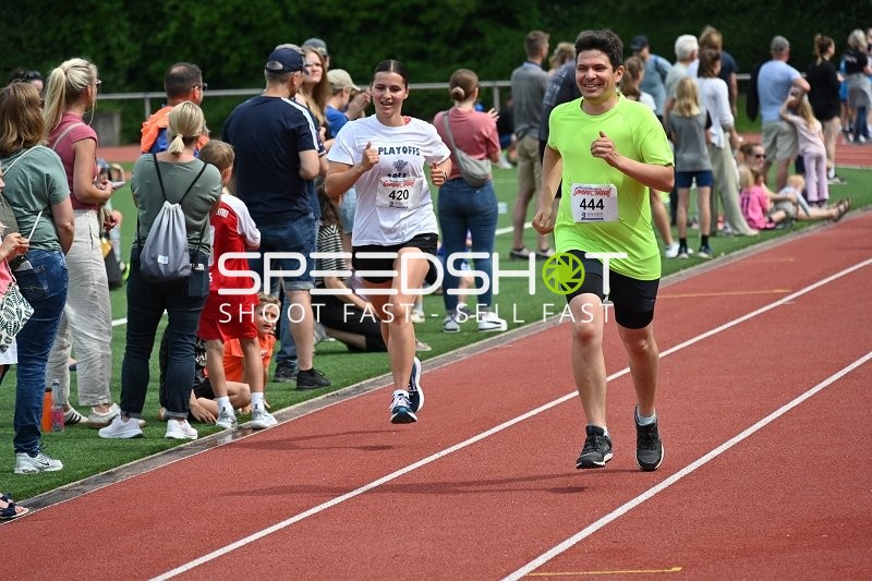 Läufer beim TVE Sommerlauf Edingen 2025