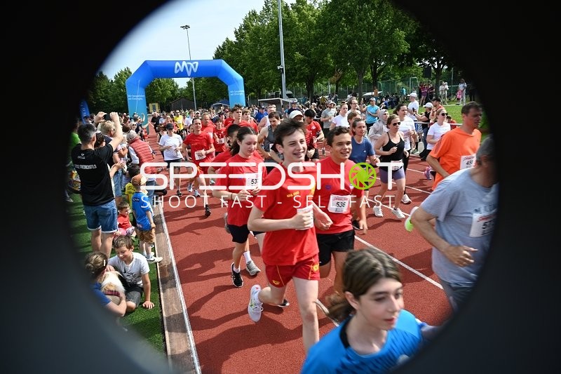 Gemeinsamer Lauf beim TVE Sommerlauf