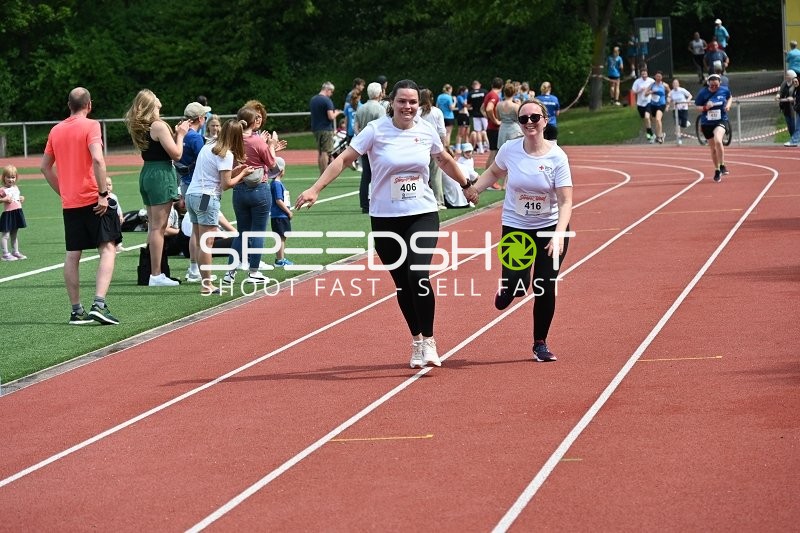 Gemeinsamer Lauf beim TVE Sommerlauf