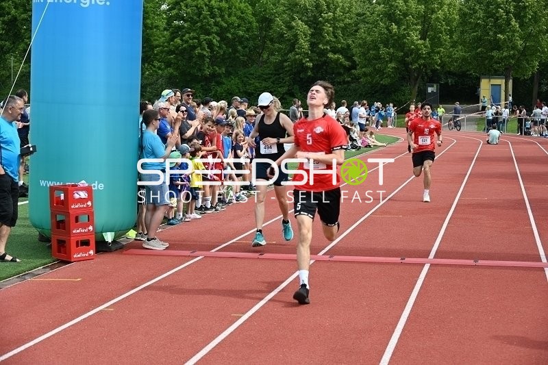 TVE Sommerlauf Edingen Zieleinlauf