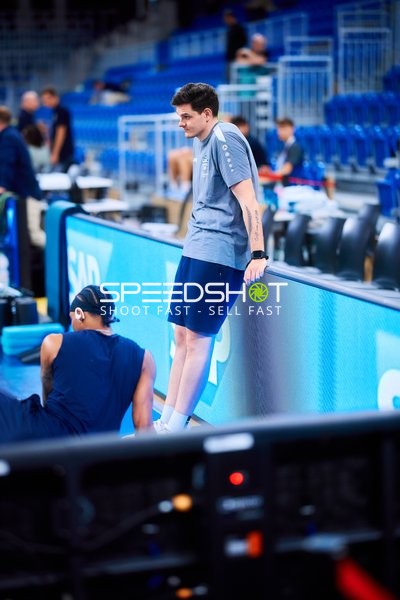 Assistant-Coach in Position