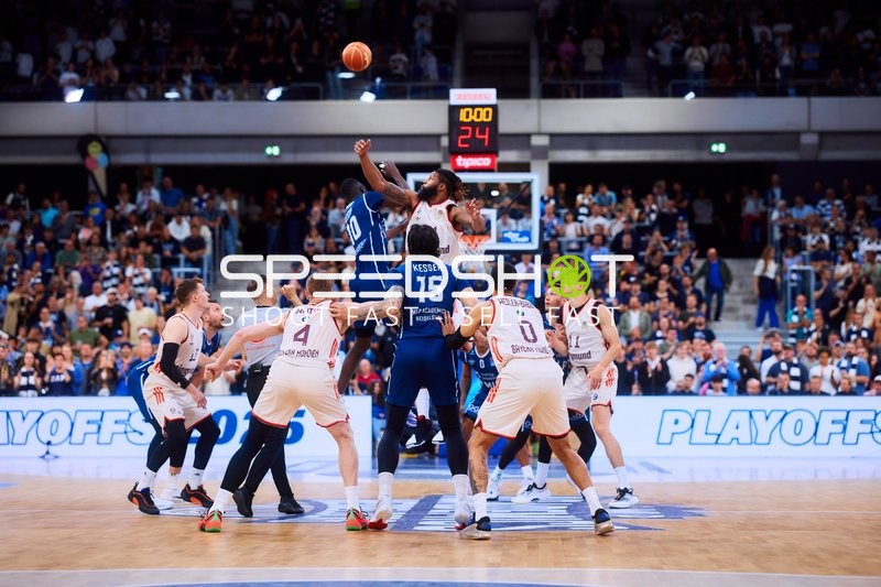 Sprungball zum Spielstart