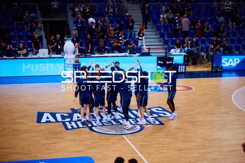 Team MLP Academics Heidelberg im Kreis