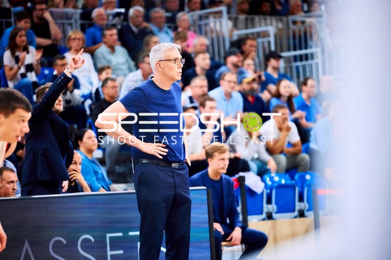 Coach an der Seitenlinie