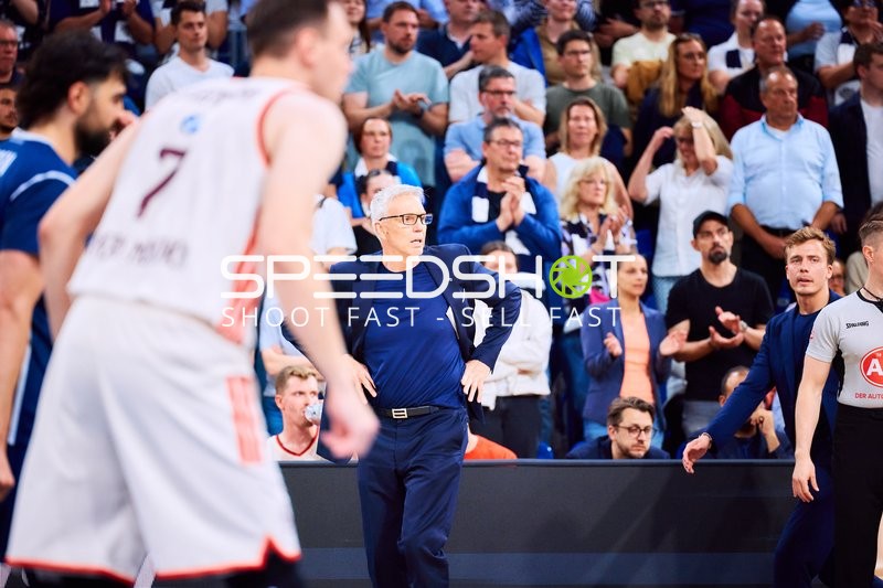 Coach an der Seitenlinie