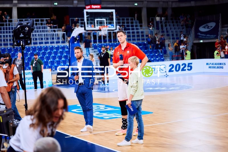 Interview auf dem Court