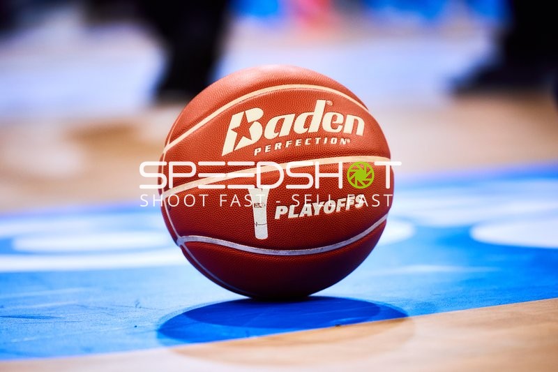 Basketball auf dem Court