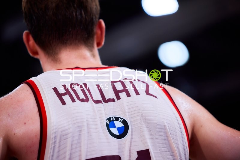 FC Bayern Spieler auf Court