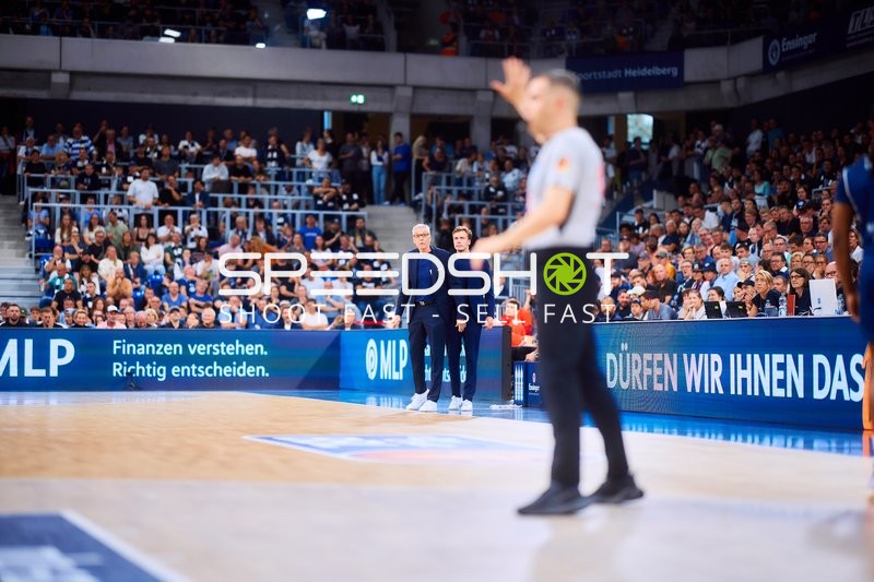 Coaches an der Seitenlinie