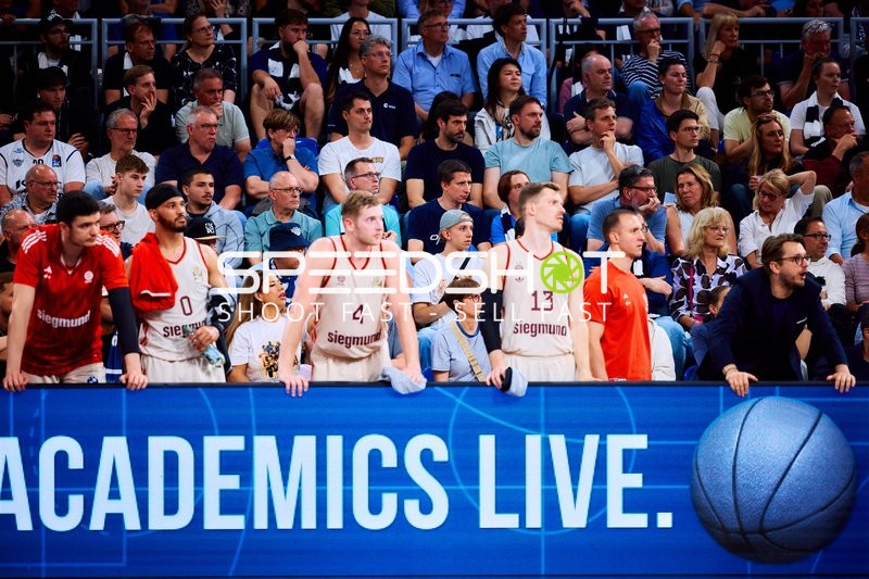 Spieler an der Seitenlinie