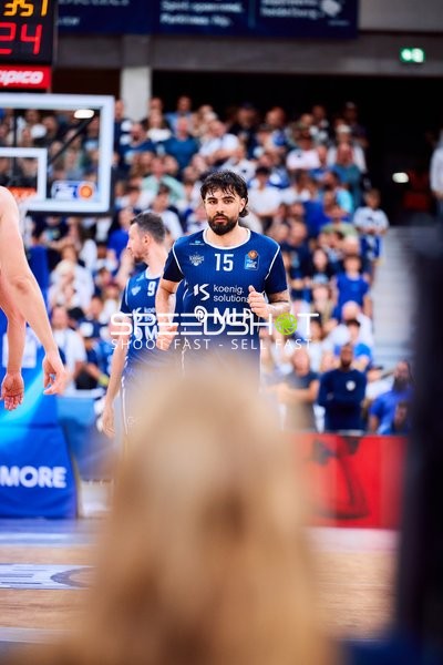 Spieler Marcel Keßen (15; MLP Academics Heidelberg) in Position