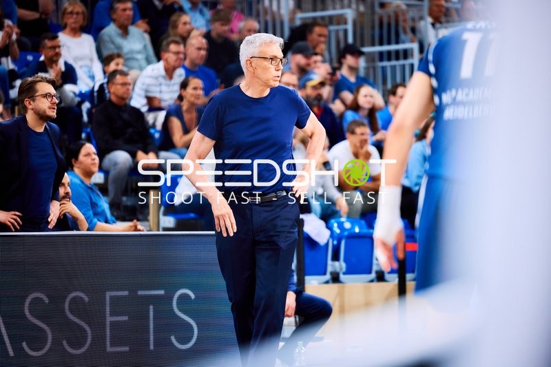 Coach an der Seitenlinie