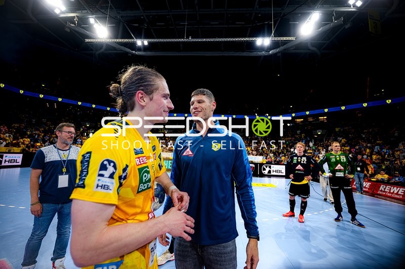 Rhein-Neckar Löwen Spieler in der Halle