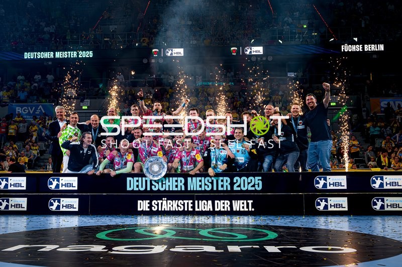 Füchse Berlin feiern Meistertitel