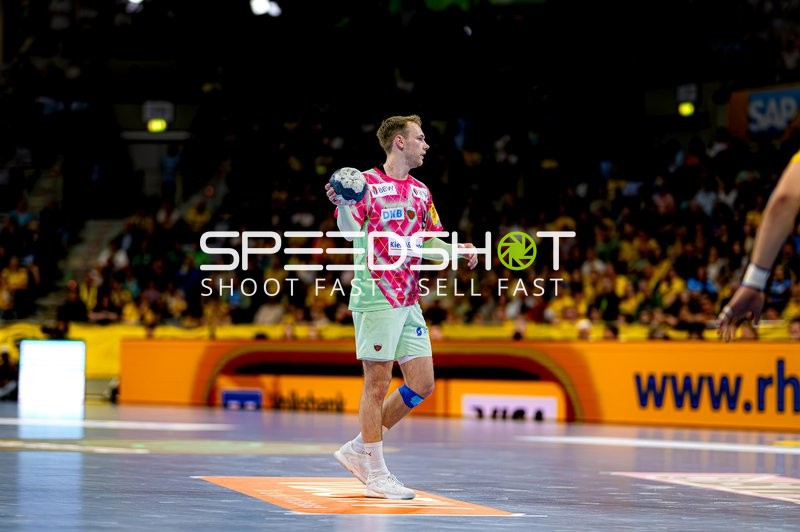 Spieler mit Ball in Aktion