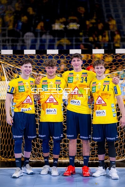 David Späth (29, Rhein Neckar Löwen) und David Móré (15, Rhein Neckar Löwen) mit Valentin Willner (34, Rhein Neckar Löwen) und 71, Rhein Neckar Löwen