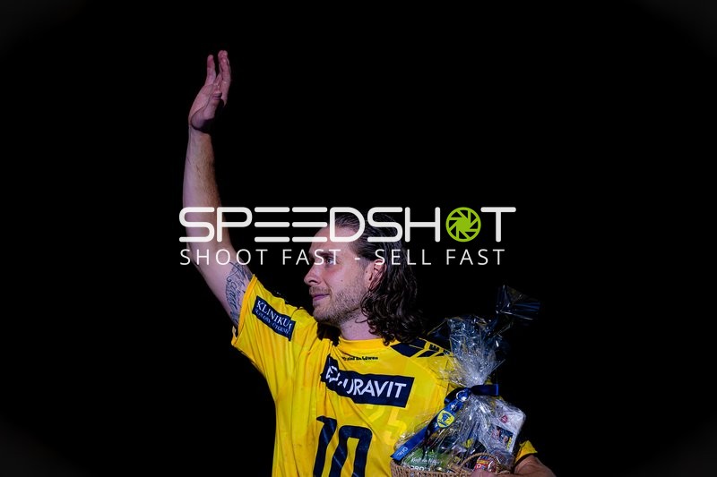 Spieler Juri Knorr (10; Rhein Neckar Löwen) in Position